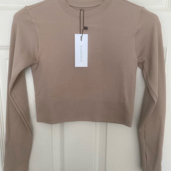 Dynamite Crewneck seamless crop top - Picture 1 of 2